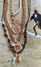 Karya Madalyon Özel Tasarım Kolye Seti