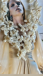 İncili güzel
