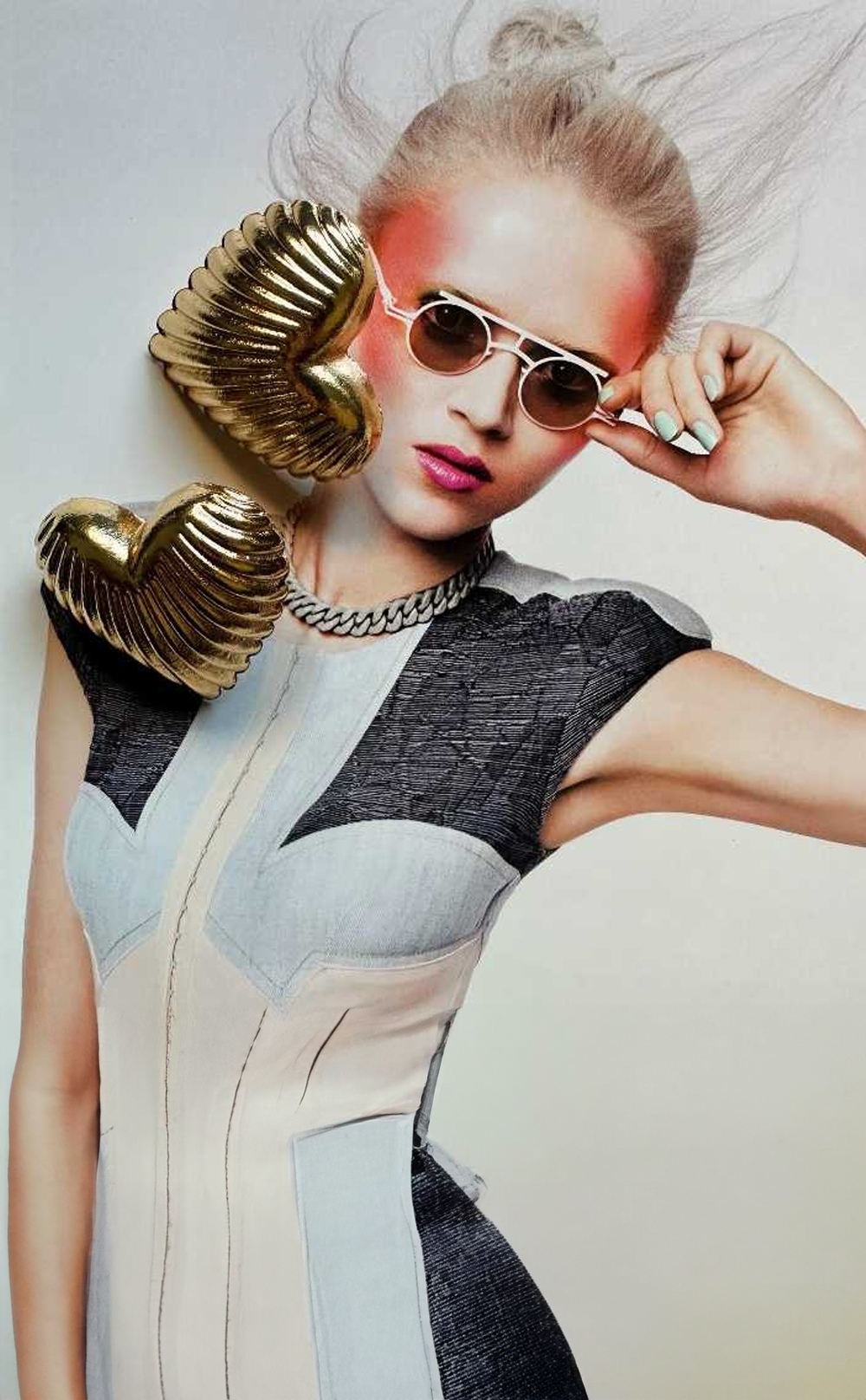 Kabartma Kalp Özel Tasarım Küpe