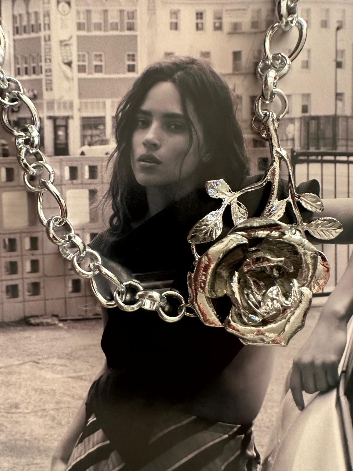 Demir gül